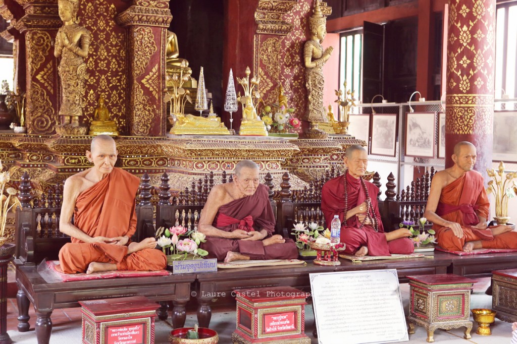 Les Petits Riens Thailande Chiang Mai Wat Phra Sing Statues de cire